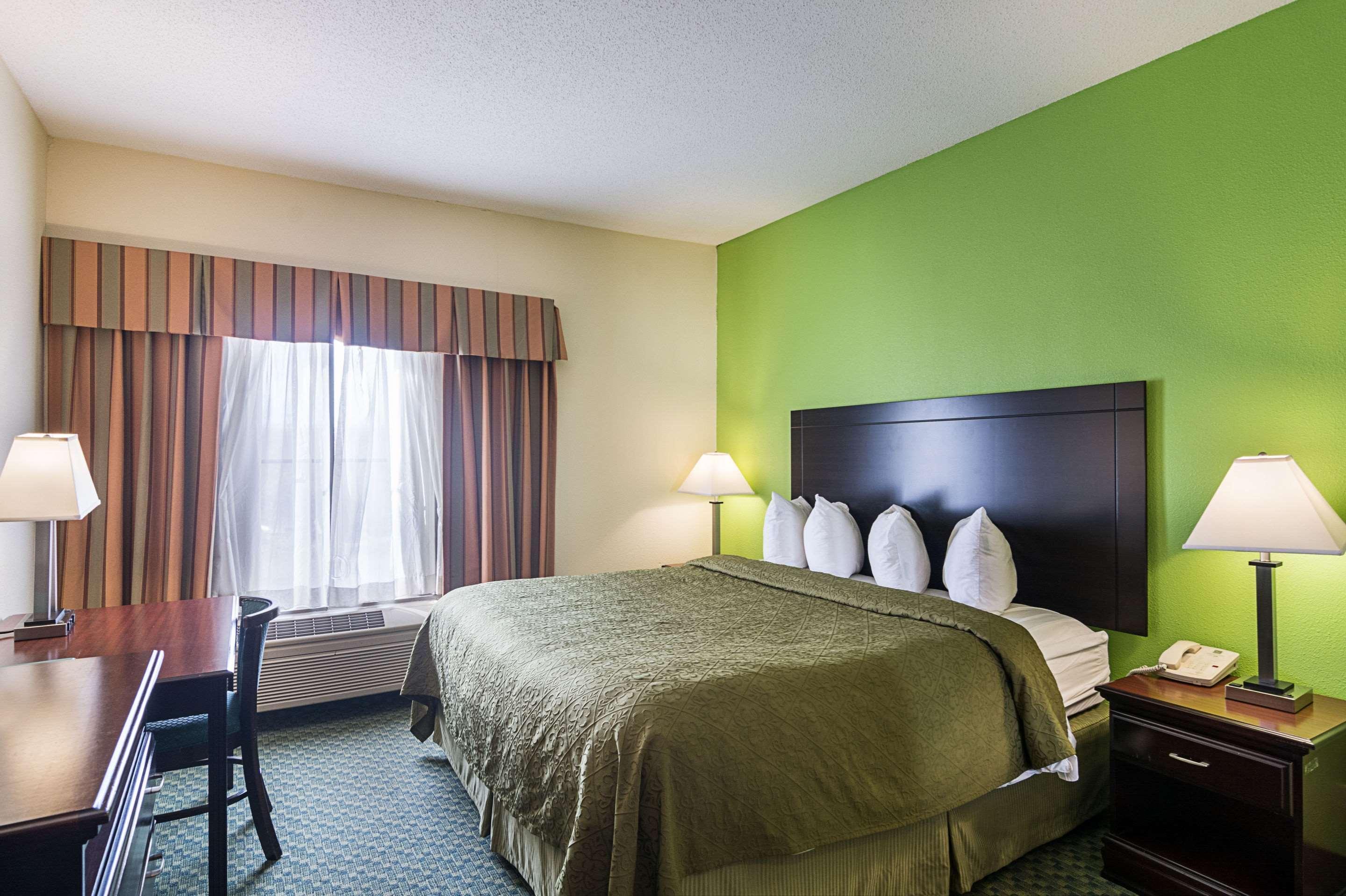 Quality Inn & Suites Near I-80 And I-294 Harvey Exteriér fotografie